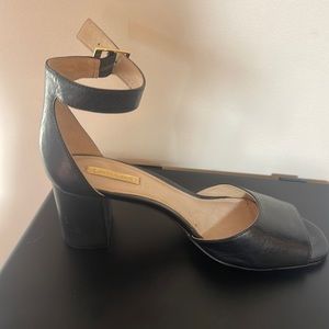 Block heel ankle strap leather shoes